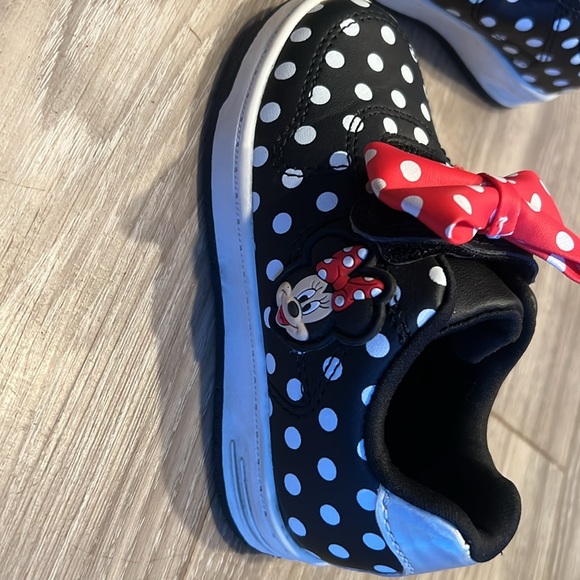 Minnie Brand size 9 sneakers - Picture 2 of 3